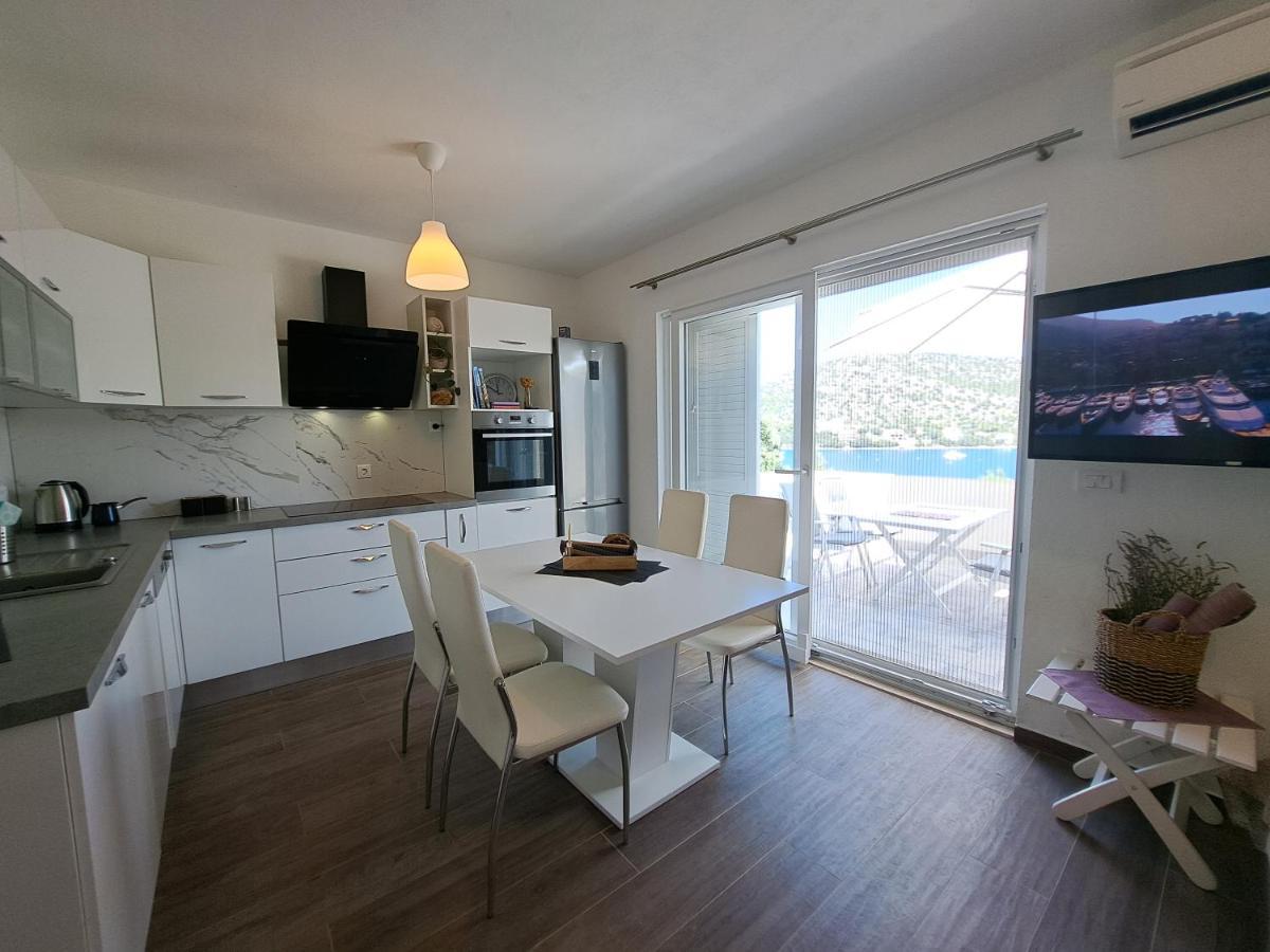 Apartman Portorus Lastovo Eksteriør billede